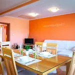 In With Balcony, Air Conditioning, Wifi, Washing Machine * Lopar