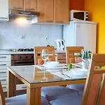 In With Balcony, Air Conditioning, Wifi, Washing Machine *
