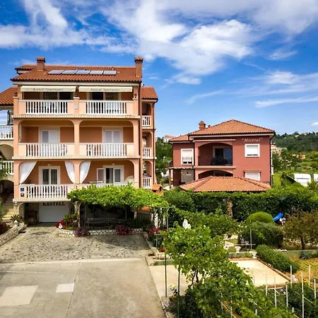 In With Balcony, Air Conditioning, Wifi, Washing Machine Apartment *
