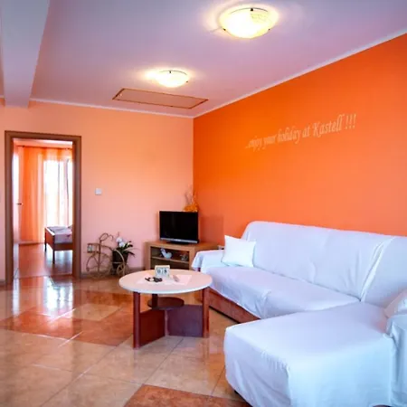In With Balcony, Air Conditioning, Wifi, Washing Machine Apartment Lopar