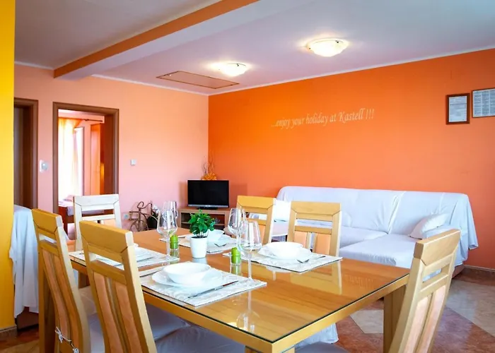 In With Balcony, Air Conditioning, Wifi, Washing Machine * Lopar