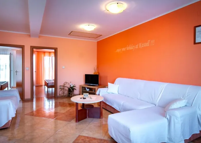 In With Balcony, Air Conditioning, Wifi, Washing Machine Apartment Lopar
