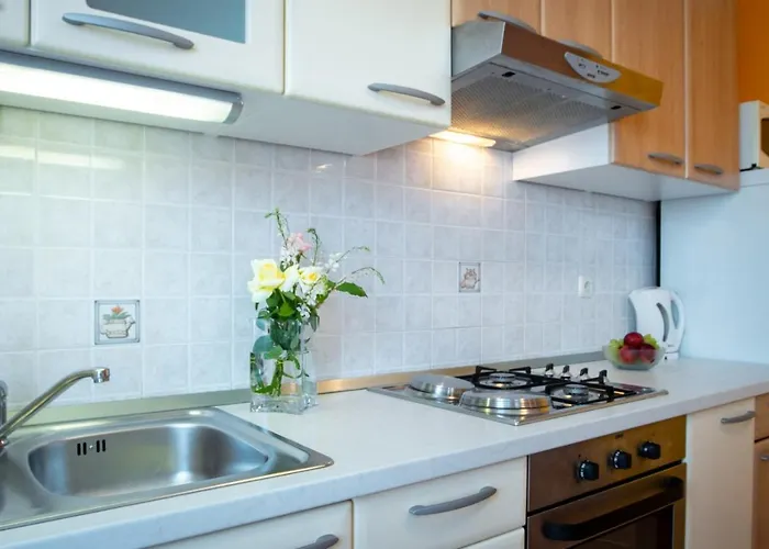Apartment In With Balcony, Air Conditioning, Wifi, Washing Machine
